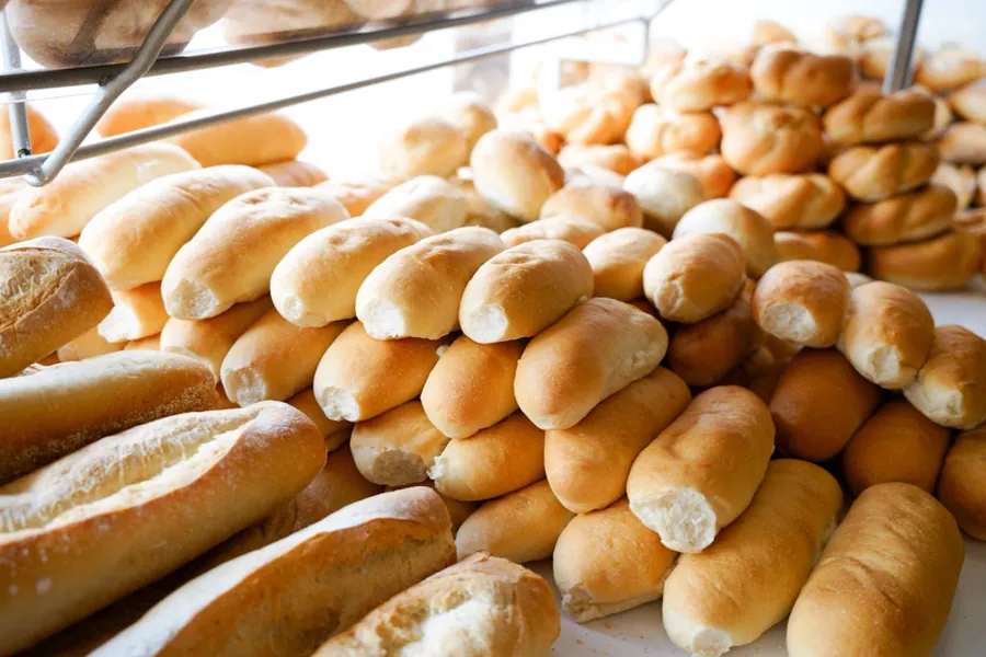 Loaves and rolls in the bakery case